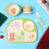 Juego de Vajilla de Fibra de Bambú de Cinco Piezas con Plato de Cuatro Compartimentos, Tazón de Dibujos Animados Lindo de Regalo, Taza, Cuchara, Tenedor Vajilla, Venta al por Mayor de Exportación