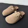 Mules Cerrados Estilo Birkenstock para Hombre y Mujer, Nuevos para Primavera y Otoño 2026, con Suelas de Corcho y Hebilla de Correa Única, Zapatos Casuales para Pareja al Aire Libre