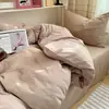 Popular juego de ropa de cama de cuatro piezas, suave y amigable con la piel, lavable a máquina, adecuado para dormitorios individuales de estudiantes, juego de tres piezas, estilo ins simple