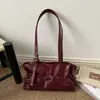 Bolso de Hombro Casual Vintage para Mujer 2026 Nuevo de Gran Capacidad con Colgante, Bolso de Viaje de Color Sólido con Hebilla de Cinturón, Bolso de Axila