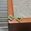 Popular Jade Azul Natural Hielo Triturado Verde Abalorios Espaciadores de Trébol de Cuatro Hojas Accesorios de Plata S925 DIY Accesorio de Regalo de Año Nuevo
