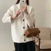 Cardigan Tricotado Vintage com Decote V Torcido Outono e Inverno Novo Solto Preguiçoso Estilo Coreano Emagrecedor Versátil Macio Aconchegante Jaqueta Suéter