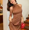 Vestido Curto de Verão 2026 Europeu e Americano de Bolinhas com Decote Halter Costas Abertas Cintura Marcada Linha A Vestuário Feminino para Férias Transfronteiriças da Amazon