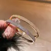 Pulsera de Flor con Baño de Oro Real y Circonita Diseño de Celebridad de Internet de Alto Sentido Pulsera Exquisita de Moda Única Al por Mayor para Mujeres
