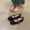 Sapatos Mary Jane Femininos Estilo Retro Francês com Fivela Dupla Camurça Bico Quadrado Raso Laço Estampa de Leopardo Sapatilhas
