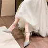 Novedad de Verano 2025: Preciosos Zapatos de Novia con Tacón de Punta de Lentejuelas y Moño de Hada, Tacones Altos Plateados para Mujer