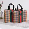 Bolsa Não Tecida Laminada Espessa Personalizada Grande Capacidade Durável Resistente ao Desgaste Transfronteiriça Fundo Reforçado Lateral Reforçada Bolsa de Presente Não Tecida