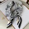 Bufanda Cuadrada Pequeña Estilo Coreano Retro con Puntos Decorativa para Mujer Versátil Nueva para Primavera y Otoño 70 x 70