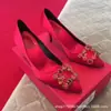 2026 Nuevo Modelo Xiuhe Zapatos de Boda de Noche Zapatos de Novia con Hebilla Cuadrada, Pedrería, Tacones Finos, Rojos Impresionantes Tacones Altos para Mujer