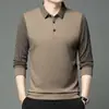Tendência de Moda Masculina Outono e Primavera 2025 Camisa Polo Casual de Manga Longa Camiseta Listrada de Gola Dobrável para Homens de Negócios de Alto Padrão