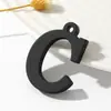 Venta Caliente Transfronteriza Material de Acetato Negro Mate Colgante de Letra Inglesa Mayúscula Agujero Único Collar DIY Joyería Colgante para Ropa
