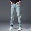 Jeans de hombre de alta gama italianos, colección otoño 2026, corte slim, pierna cónica, modernos, a la moda, casual, versátiles, pantalones largos