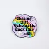 Broche Geométrico Criativo Fundo Preto Texto Branco Personalidade Esmalte Liga Combinado de Insígnia com Frase em Inglês Acessório de Fixação para Roupas