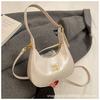 Bolso Media Luna de Gelatina con Letras de Moda para Mujer 2025 Nuevo Bolso de Axila de Alto Valor Bolso Cruzado Francés Elegante y a la Moda