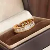 Anel Quadrado de Diamante Europeu e Americano Transfronteiriço para Mulheres, Design de Anel Aberto Fashionável com Círculo Completo de Zircônia