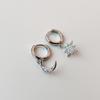 Hebilla de Oreja de Estrella Luna con Diamante Flash Microincrustado Moda Femenina Pequeña Fresca y Viva Juguetona Pendientes Versátiles Nuevos Accesorios de Oreja Dongdaemun