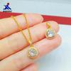 Colgante redondo de moissanita con incrustaciones de diamantes y baño de oro de latón para mujer, joyería de oro de imitación chapada, collar con colgante para mujer al por mayor
