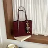 Bolso Retro de Gran Capacidad para Mujer 2026 Nuevo Bolso de Hombro Casual para el Trabajo y el Viaje Bolso Tote Texturizado Simple Versátil