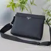 P Lada Nova Bolsa Masculina Bolsa Transversal de Couro para Homem Bolsa de Ombro de Couro Genuíno para Trabalho Bolsa de Luxo Leve para Comércio Eletrônico Transfronteiriço