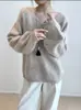 Nueva colección otoño/invierno 2026: Suéter de punto para mujer de corte holgado, estilo coreano, con cuello en V, diseñado para un look relajado y favorecedor, y fácil de combinar con otros atuendos