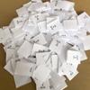 Venta al por mayor de fábrica Etiqueta de tamaño de tejido simple blanco ropa etiqueta trasera de ropa etiqueta lateral medio doblada Etiqueta de talla universal etiqueta de número