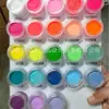Fornecedor da Fábrica Exporta 5g Pasta Fluorescente Colorida Prensada para Pintura Facial para Festivais, Palco, Boates e Uso Europeu e Americano