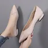 Novos Sapatos Casuais Planos para Mulheres Primavera e Outono 2026, Sapatos de Trabalho com Salto Grosso, Confortáveis para Estudantes, Sapatos Pequenos de Couro Que Não Cansam os Pés