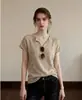 Camiseta de punto de manga corta con cuello en V estilo Old Money francés para mujer, nueva de verano, fina, simple, casual, petite, top adelgazante