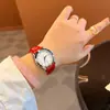 Nueva Serie de Correa Moda Tendencia Reloj de Cuarzo para Dama Esfera Redonda Nicho Sensación de Alta Gama Reloj de Pulsera Venta al por Mayor de Fábrica