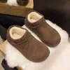 Botas de nieve, zapatos de algodón, cálidos y populares, estilo nuevo 202, forrados de felpa, diseño de patata pequeña, zapatos casuales, zapatos de mujer, temporada casual, invierno