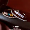Pulsera abierta de doble capa con circonita chapada en oro real de 18k, sensación de nicho de alta gama, joyería versátil de lujo ligero para el día a día para mujeres