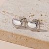Pendientes de acero inoxidable chapados en oro de 18 quilates con forma de corazón, estilo INS, personalidad popular europea y americana, pendientes de acero de titanio para mujer que no se decoloran.