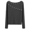 Top de punto blanco de manga larga asimétrico y con hombros descubiertos estilo coreano para mujer, colección de otoño, diseño único y hermoso, perfecto como capa interior para lucir la clavícula, 2510