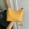 Bolsa de ombro retrô, nova bolsa de balde da moda, nicho estiloso, grande capacidade para mulheres, bolsa de ombro e transversal