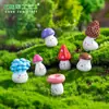 Micro Paisaje de Exportación Transfronteriza Hongo Pequeño Lindo Inclinado Musgo Lindo Jardinería Decoración DIY Accesorios Adornos Pequeños