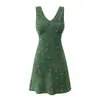 Vestido de Verano 2026 Francés Romántico Retro Verde Floral Corte Diagonal Ajustado Cuello en V Falda Corta