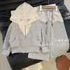 Conjunto de Roupa de Primavera para Meninas, Jaqueta Nova Estilosa, Cardigã de Renda Infantil, Conjunto de Moletom com Capuz de Duas Peças para Primavera e Outono, Moderno