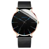 Relógio Masculino de Quartzo com Detalhe Azul Minimalista, Pulseira Ultra-Fina de Metal em Malha, Relógio de Pulso Casual para Negócios