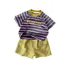 Conjunto de Verano de Manga Corta para Bebé Niño Estilo Coreano, Conjunto de Dos Piezas con Camiseta a Rayas de Bloques de Color para Niño de 1 Año, Pantalones Cortos Frescos para Niños, Estilo Delgado