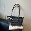 Bolsa Pequena Estilosa de Verão Transfronteiriça para Mulheres 2026 Nova Moda Versátil Bolsa de Ombro Transversal Bolsa de Mão Bolsa de Balde