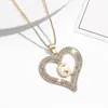 Colar Versátil de Coração com Letra Estilo Luxo Leve para Mulheres, Presente da Moda de Nicho para o Dia dos Namorados Chinês para Namorada, Presente para Mãe