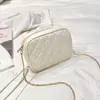 Bolso de dama 2022 primavera y verano nuevo bolso de mensajero de moda tendencia callejera bolso de hombro con cadena de cuadros primera generación de pelo