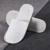 Pantuflas Gruesas Personalizadas al por Mayor para Hoteles de Lujo, Casas de Huéspedes, Salones de Belleza, Hospitalidad Doméstica Desechable, Engrosadas para Uso en Hotel