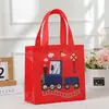 Saco de embalagem para presente com tema de trem de desenho animado, saco de tecido não tecido, bolsa tote para presente de festa com placas de trânsito atacado