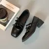 Zapatos Mary Jane cuadrados de estilo retro francés para mujer, nueva colección otoño 2026, con correas cruzadas, un lazo y un tacón bajo y robusto.