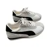 Sapatos femininos brancos macios populares estilo britânico, novidade outono 2026 versátil leve esportivo casual tênis de treino alemão