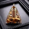 Ornamento de pirâmide de cristal natural 5cm com pedrinhas de resina, artesanato e presentes fornecidos diretamente pelo fabricante