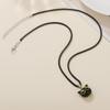 Collar con colgante simple nuevo 2024 Novia Estudiante Cuerda de cuero Dibujos animados Lindo Gatito Negro Pequeño Accesorios que combinan con todo Collar de mujer
