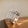 Anillo de Plata de Ley 925 Estilo Chino Nuevo Temperamento Retro Alto Grado Diseño Hueco Sentido de Diseño Anillo de Dedo de Superficie Ancha Apertura Ajustable Flor de Loto Entrelazada