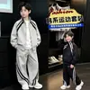 Ropa para niños, conjunto de abrigo de otoño para niños, nueva colección otoño/primavera 2026, para niños de talla mediana y grande, deportivo, genial, elegante y moderno para el otoño